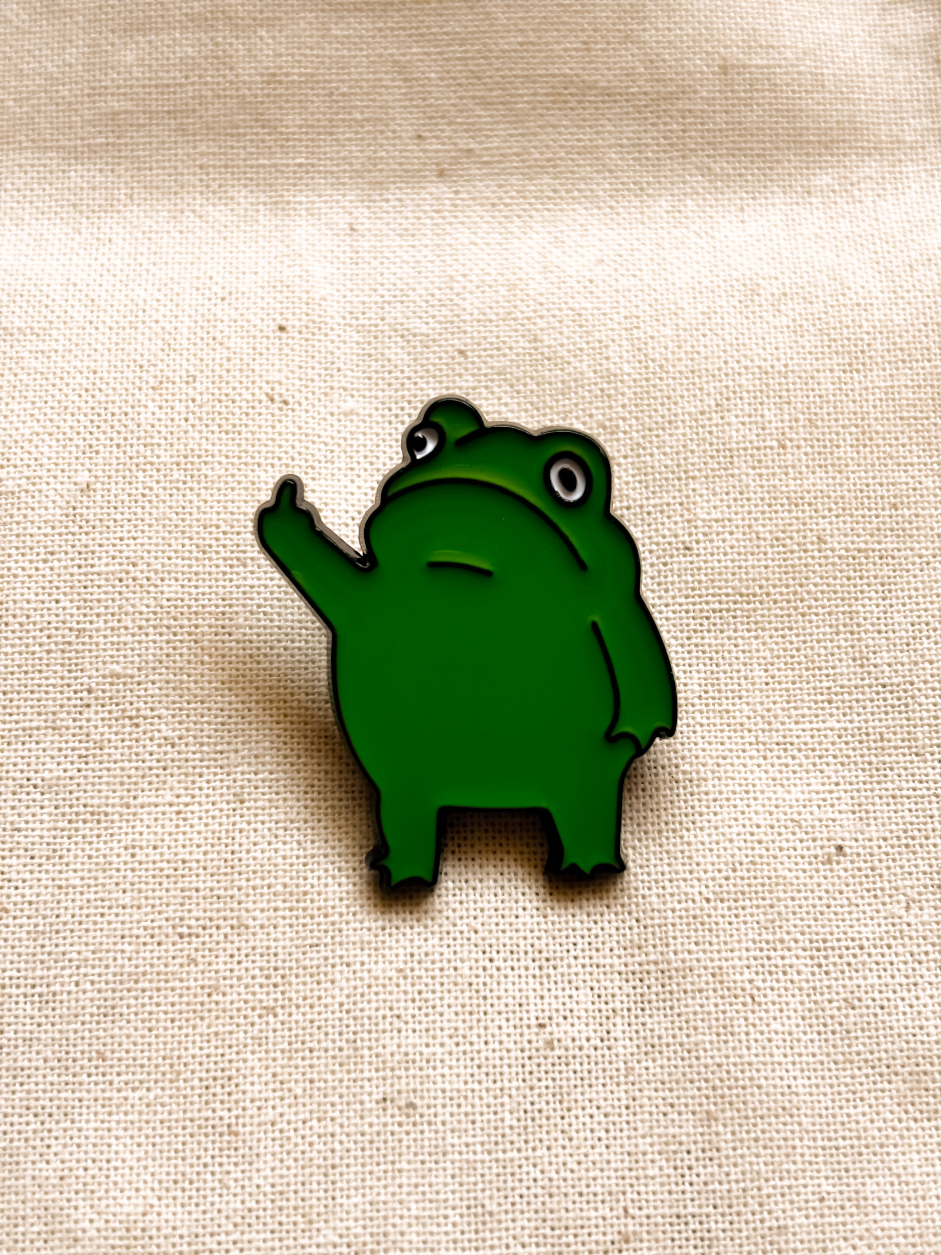 Pin “Rana enojada”