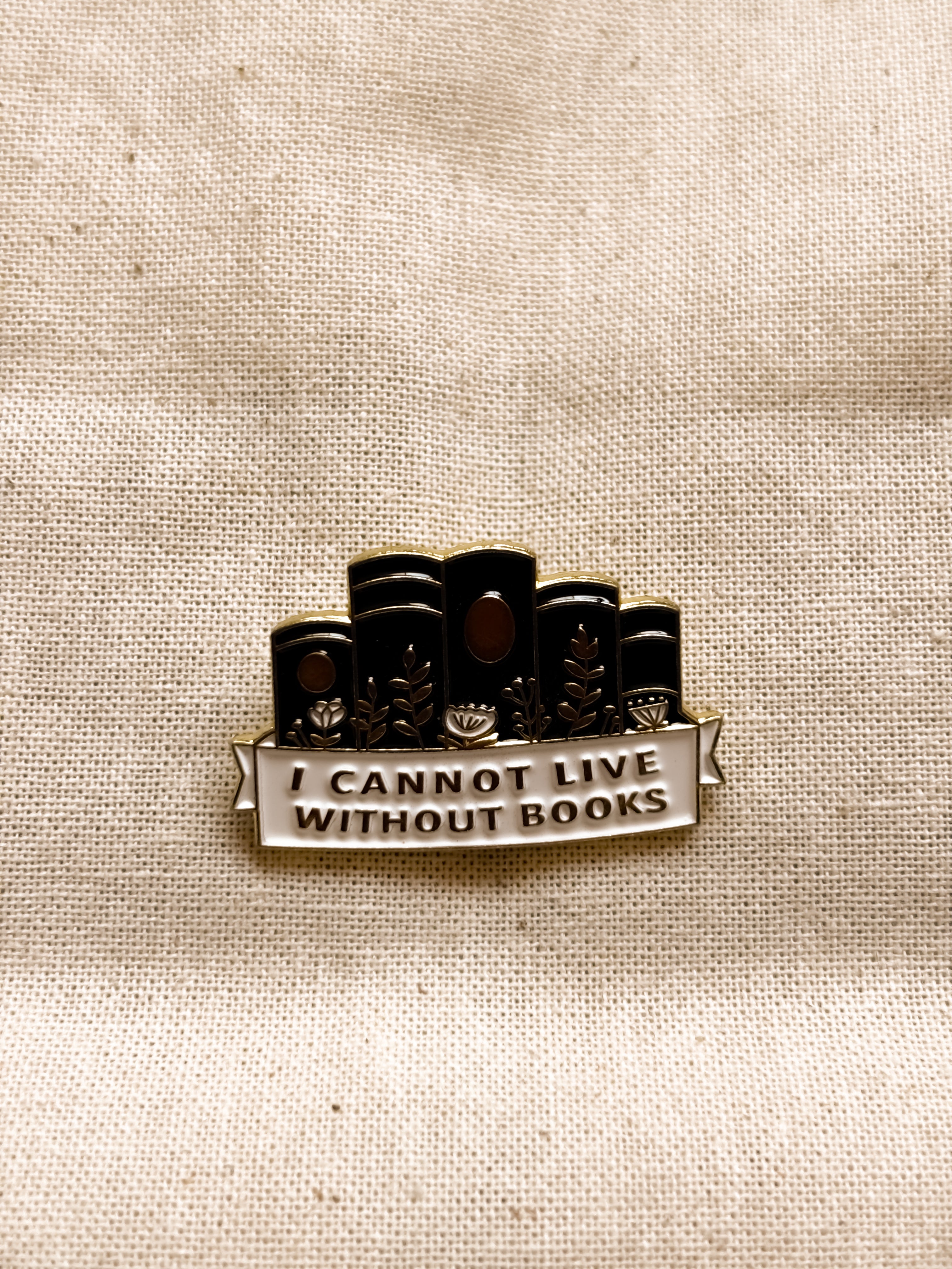 Pin "I cannot live without books"