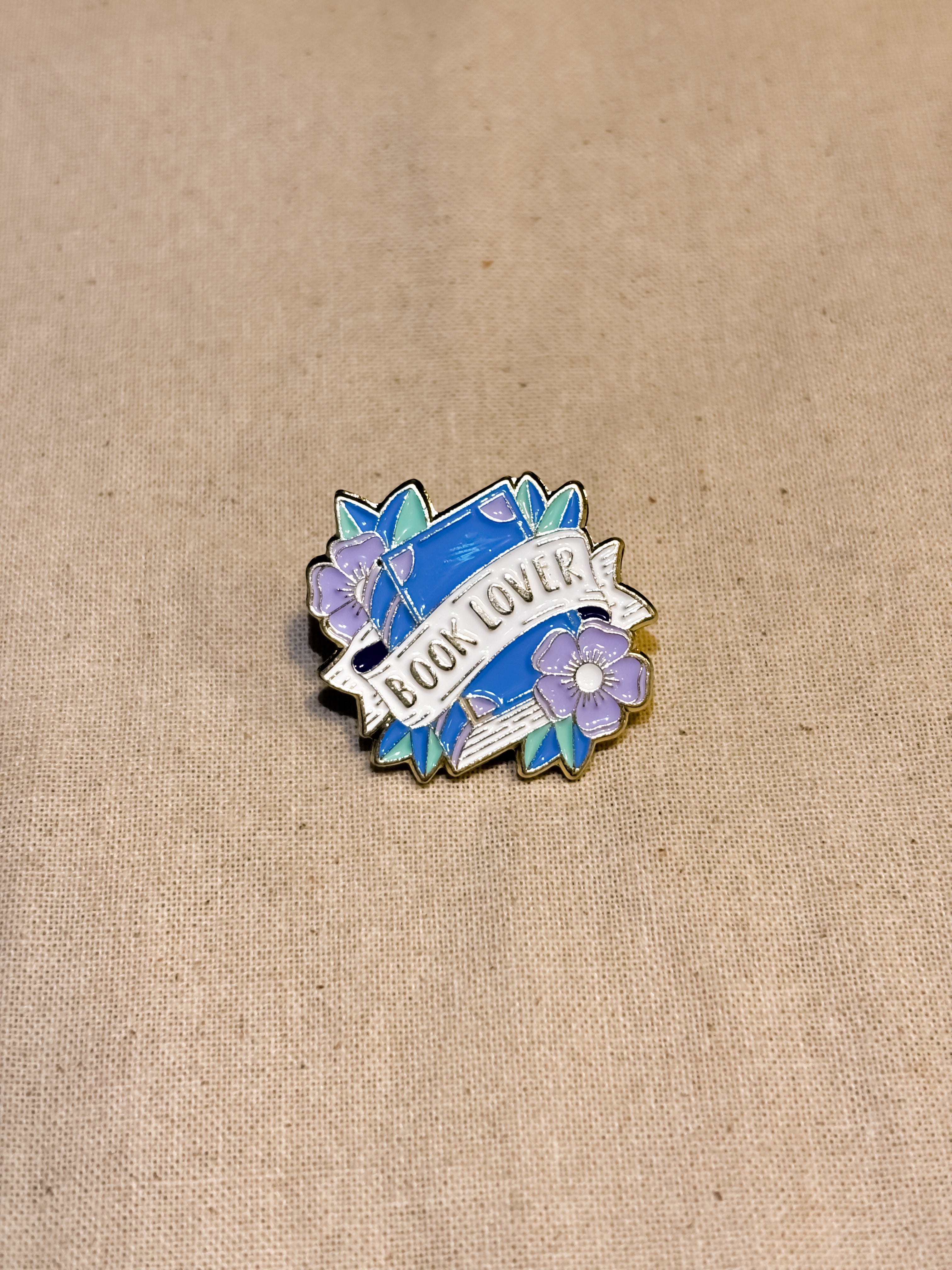 Pin “Book Lover”